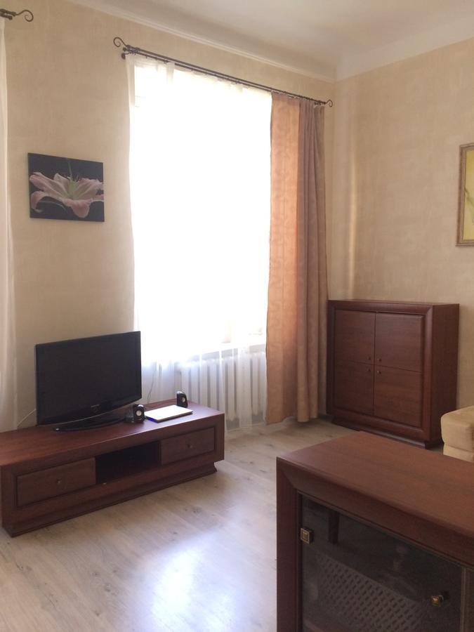 2-Kh Kom-Ia Kvartira V Tsentre Odessy Oděsa Exteriér fotografie